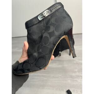 Authentic coach size 6.5 black heeled ankle bootie with silver accent buckle